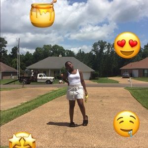 Meet your Posher, Charity